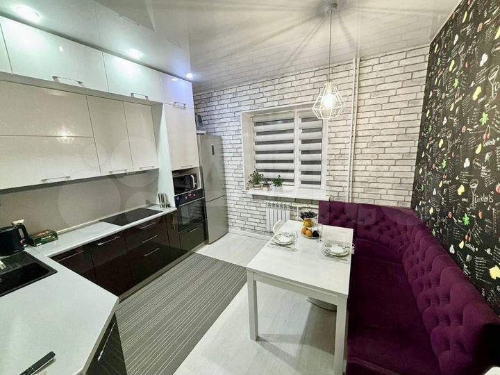 2-к. квартира, 60 м², 2/3 эт.