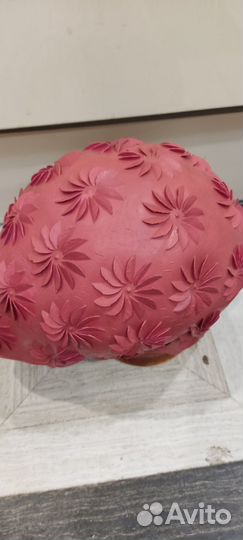 Резиновая шапка для женщины