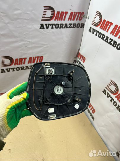 Левый зеркальный элемент Lеxus LX 450