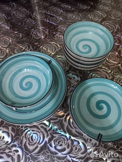 Столовый сервиз новый