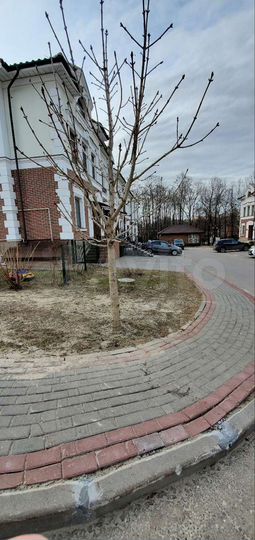 Дом 208 м² на участке 1,1 сот.