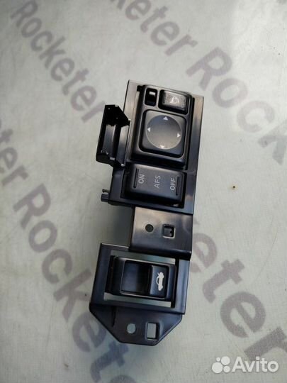 Блок кнопок панели Nissan Fuga 2006