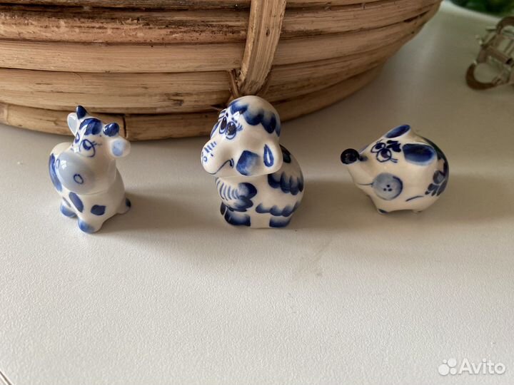Фарфоровые статуэтки гжель