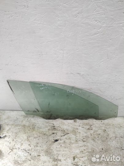 Стекло передней правой двери Kia Ceed 1 ED