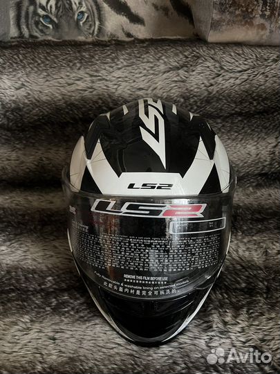 Продам шлем LS2
