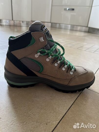 Трекинговые ботинки женские 38