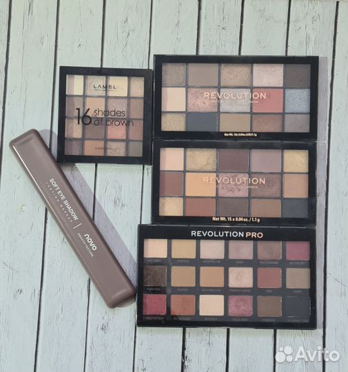 Палетка теней revolution pro lamel novo