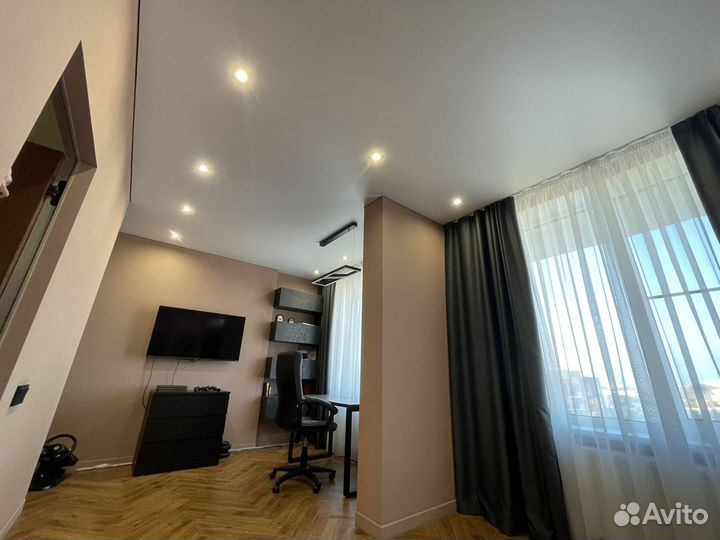 Натяжные потолки