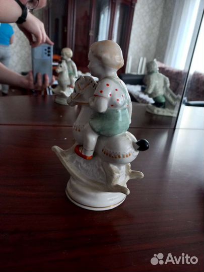 Фарфоровые статуэтки