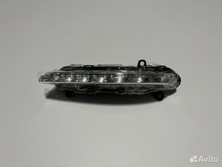 Левая противотуманка дхо Mercedes W221 W204 W218