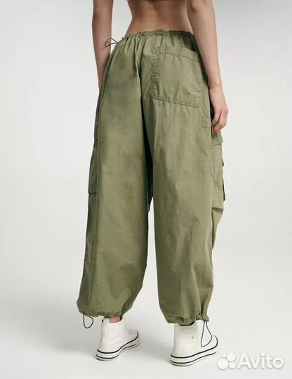 Широкие брюки карго с эффектом мятой бумаги
