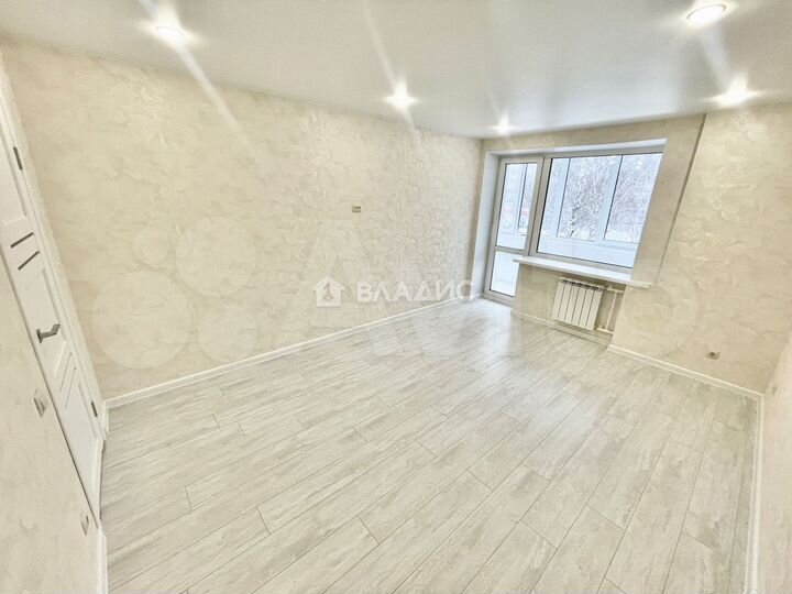 2-к. квартира, 55 м², 3/9 эт.