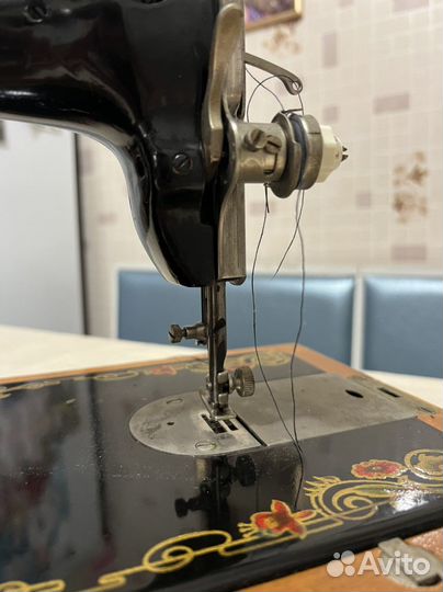 Раритетная швейная машинка пмз