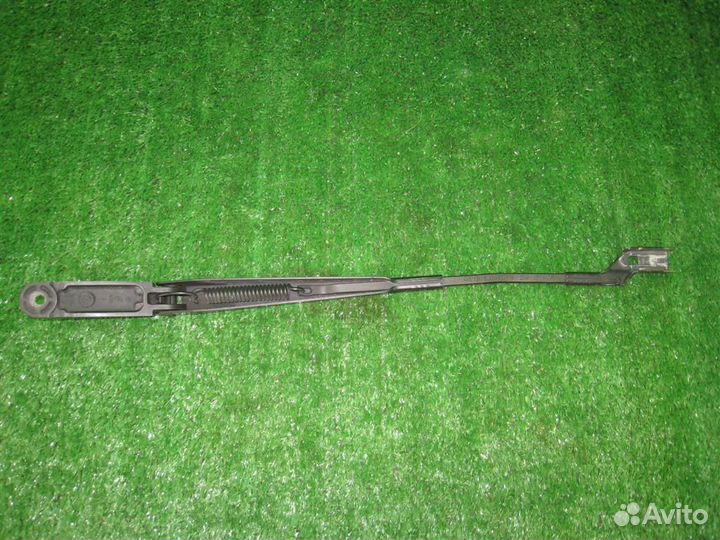 Поводок стеклоочистителя левый volkswagen Tiguan