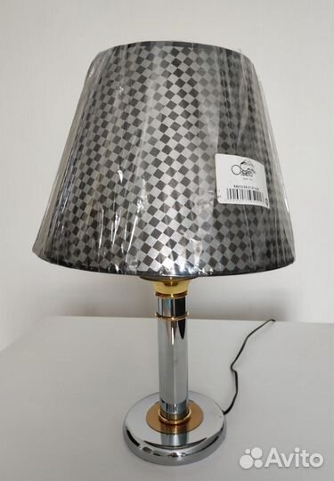 Лампа настольная