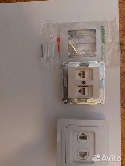 Розетки 220 встраиваемая и интернет