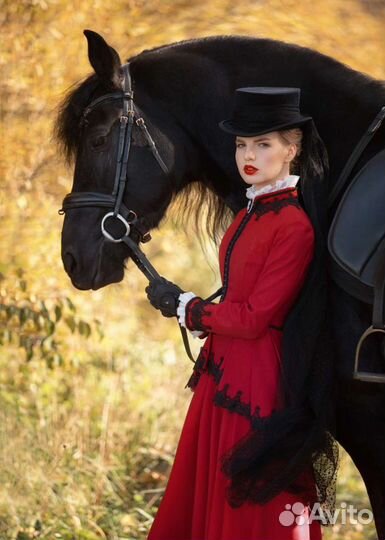 Прокат костюмов для фотосессии с лошадьми