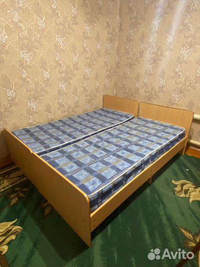 Шкаф