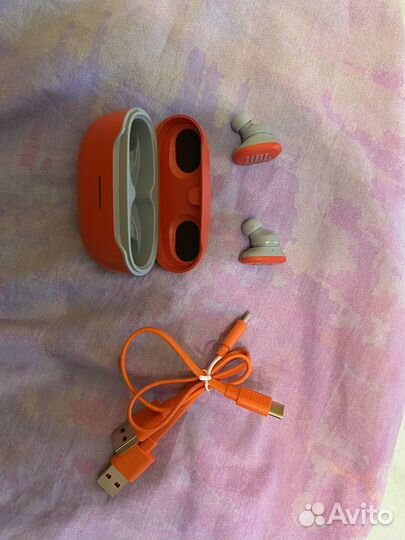 Беспроводные наушники jbl б/у