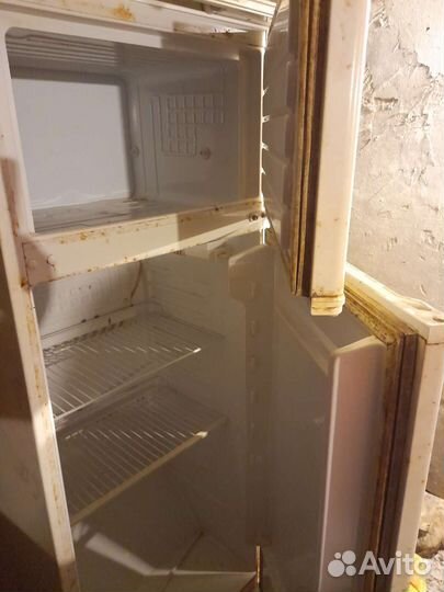 Холодильник на запчасти