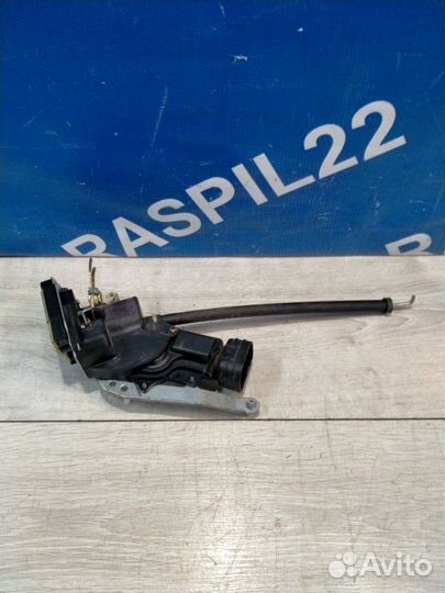 Замок двери задний правый Toyota Cresta JZX100