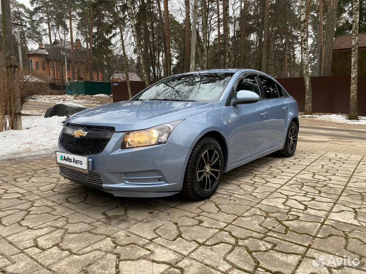 Chevrolet Cruze 1.6 AT, 2010, 200 000 км