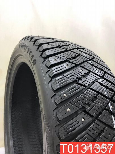 Goodyear Ultragrip Ice Arctic 225/45 R17 94T