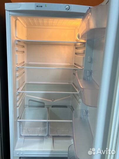 Холодильник indesit