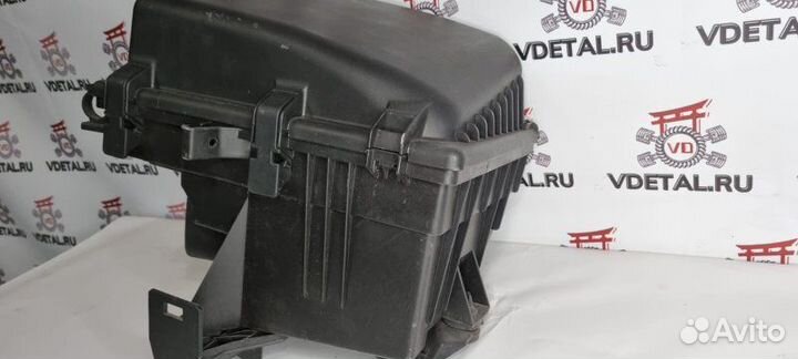 Корпус воздушного фильтра Volvo S60 седан B5254T2