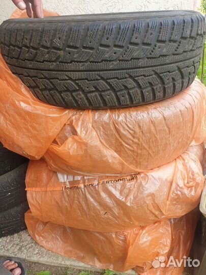 Kumho I'Zen RV Stud KC16 225/65 R17