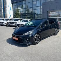 Toyota Prius Alpha 1.8 CVT, 2016, 200 000 км, с пробегом, цена 1 449 000 руб.