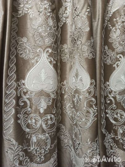 Портьера бархат с вышивкой панно и стразами