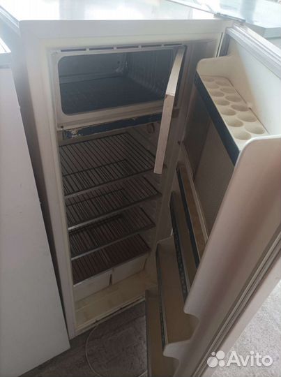 Холодильник Бирюса. Доставка