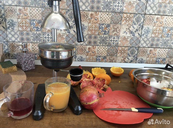 Соковыжималка ручная, пресс для граната и цитрусов