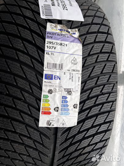 Michelin Pilot Alpin 5 295/35 R21
