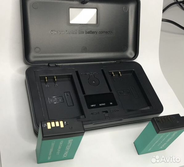 Зарядное устройство и 2 аккумулятора Canon LP-E17