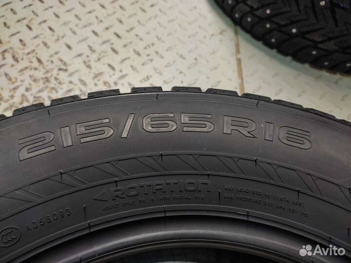 Nokian Tyres Hakkapeliitta 10p SUV 215/65 R16 102T