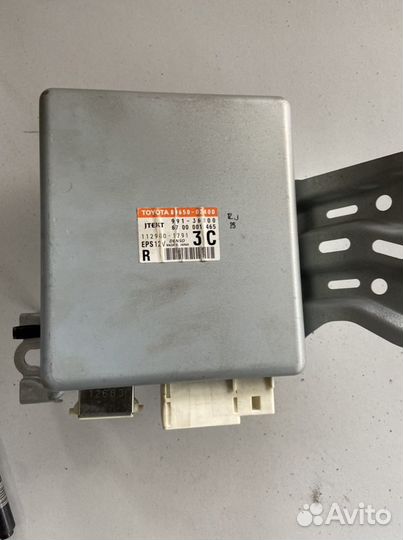 Блок управления усилителем руля Toyota 8965002400