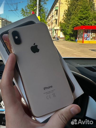 iPhone Xs, 64 ГБ