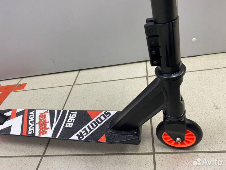 Трюковой самокат F10