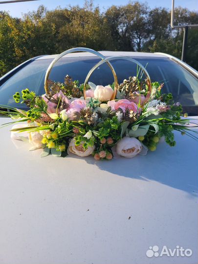 Свадебные украшения на машину