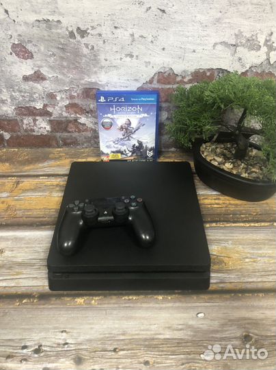Sony PS4 slim