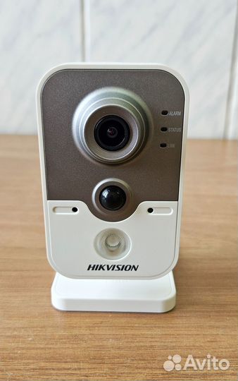 Камера видеонаблюдения Hikvision DS-2CD2432F-I (2