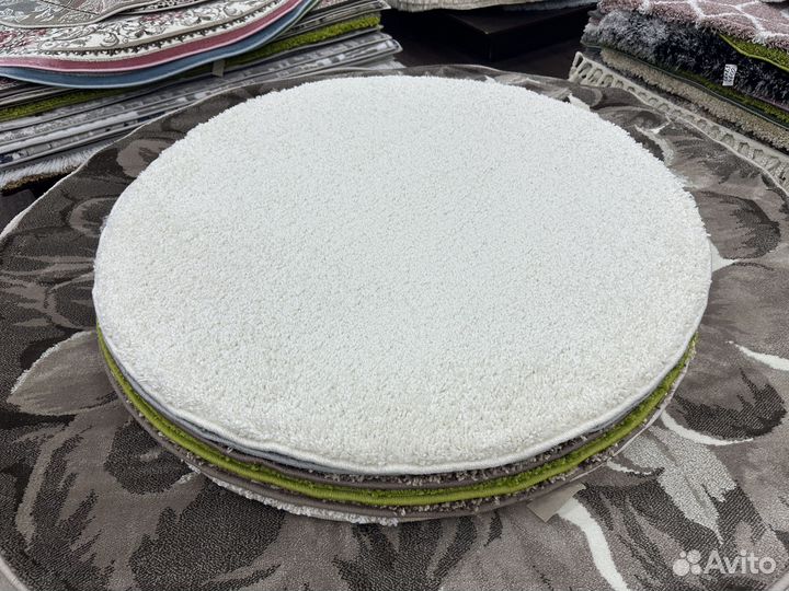 Ковры новые,с высоким ворсом 1х1м, круглые