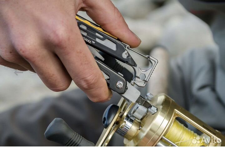 Мультитул Leatherman Signal Aqua