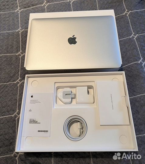 Apple Macbook air M1 512gb