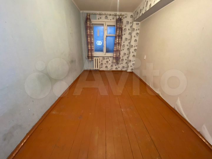 Комната 14 м² в 4-к., 2/5 эт.