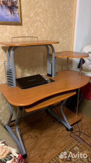 Компьютерный стол