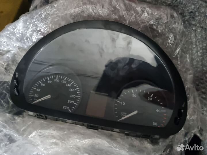 Щиток мерседес вито w639