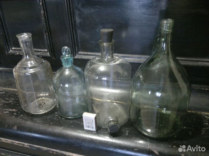 Бутыли/емкости и графин